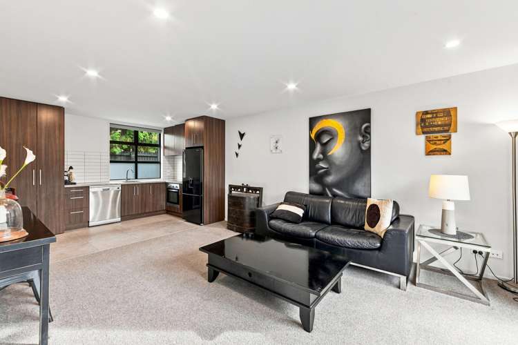 6/91 Springfield Road_3