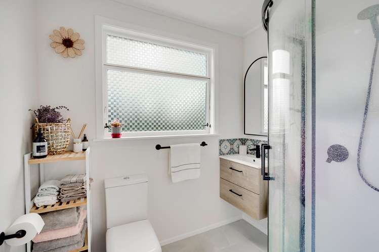 89A Bruce Avenue Glenview_12