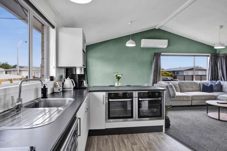 12 Tawa Street Hawera_2