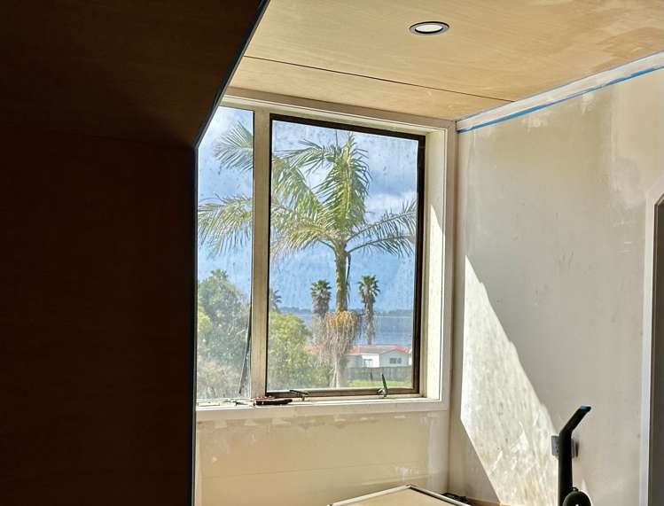 21 Lake Road Awanui_18