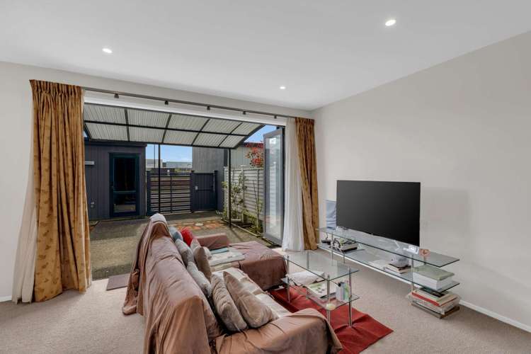 166 Seventh View Avenue Beachlands_17