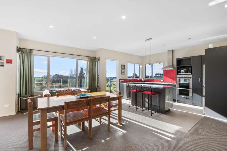 12 Lake View Place Fairhall_10