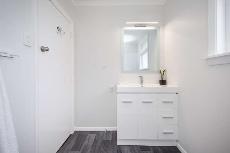 8 Leigh Place Awapuni_15