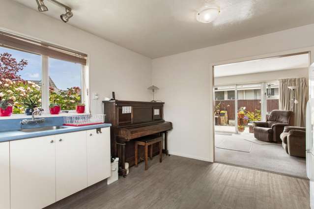 2/9 Omega Place Casebrook_3