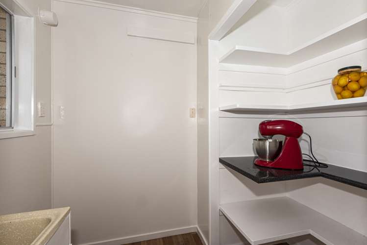 5 Clotworthy Crescent Onerahi_7