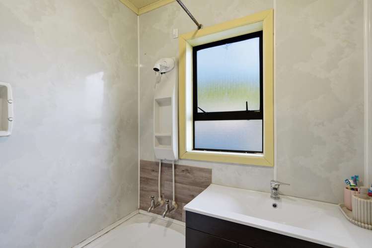 23 Tussock Creek Grove Bush Road Grove Bush_10