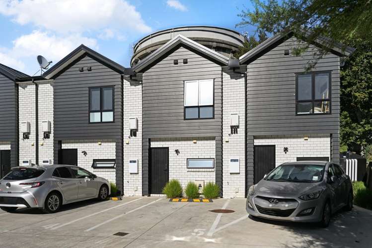 5/14 Ruakiwi Road Hamilton Lake_3