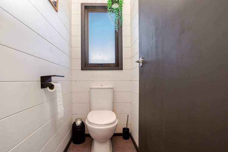 51 Guy Street Dannevirke_19