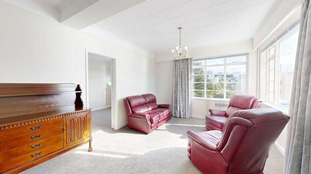 7D/274 Oriental Parade 1322_4