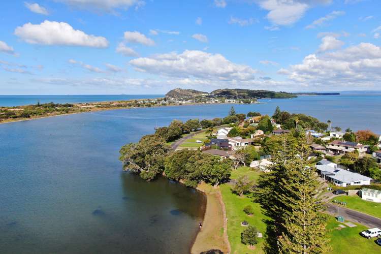 1A Roretana Drive Waihi Beach_16