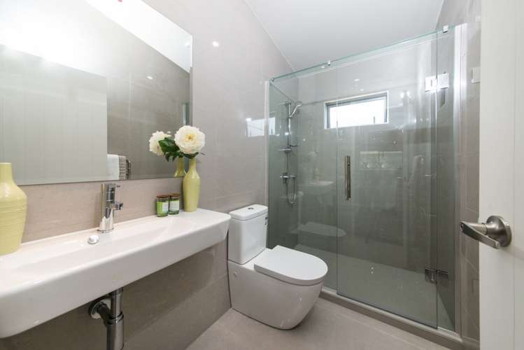 12a Woodglen Road Glen Eden_14