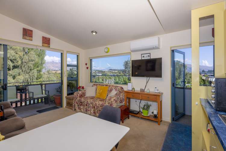 691 Aubrey Road Albert Town_19