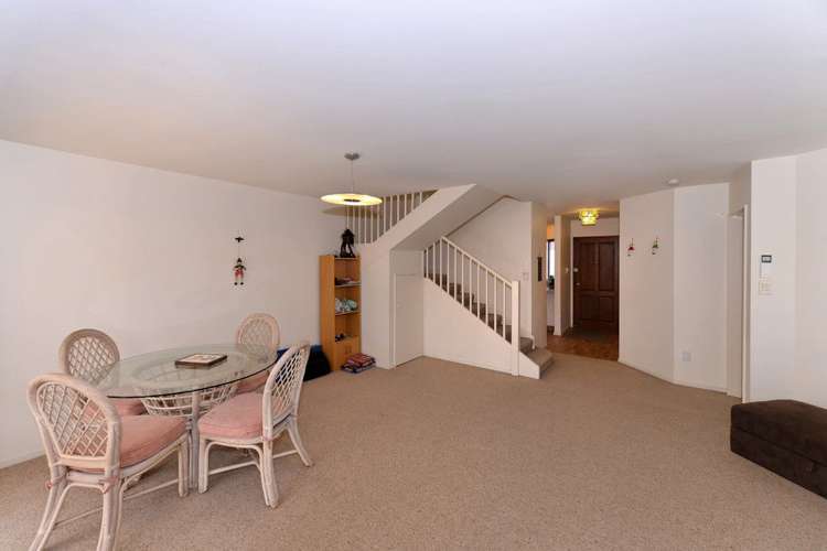 7 Honey Tye Way Stoke_3