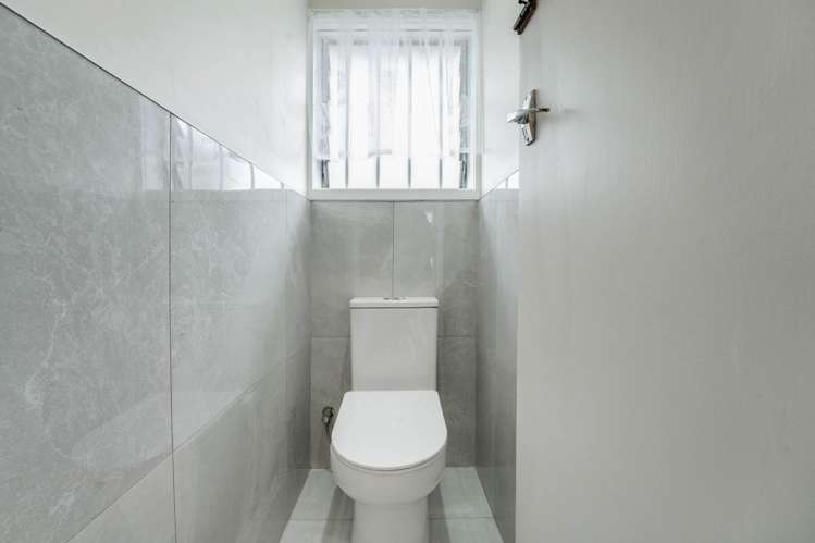 21 Idlewild Avenue Mangere_24