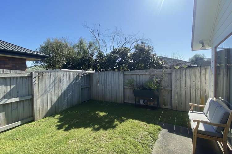 9b Lamia Grove Papamoa_5