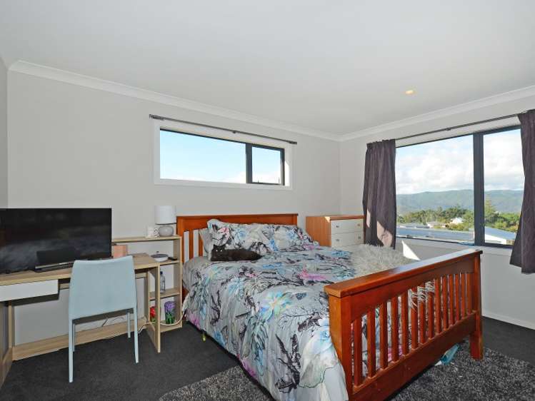 11b Aran More Place Belmont_9