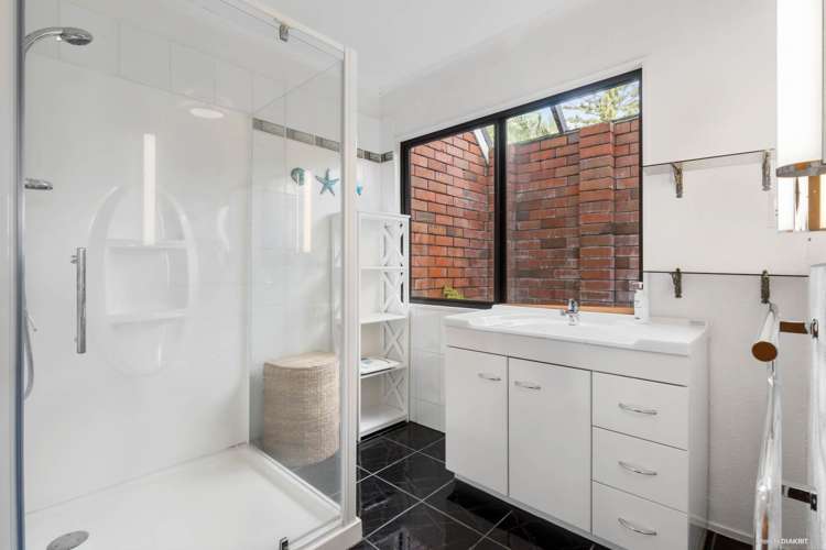 17 Hadfield Street Beach Haven_16