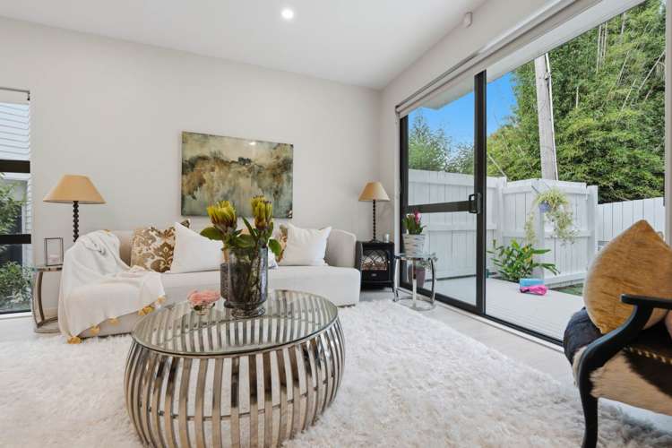 7/41-43 Mangere Road_1