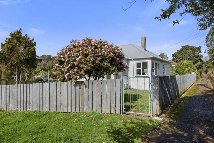 5 Frankley Road Westown_13