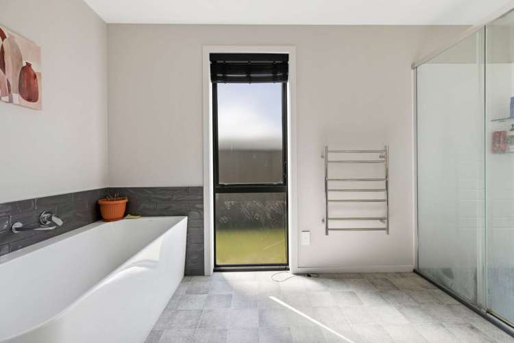 38 Wai Terrace Wharewaka_2