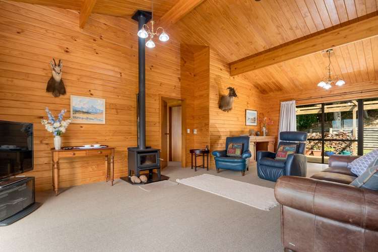 39 Tirimoana Terrace Anakiwa and Surrounds_9