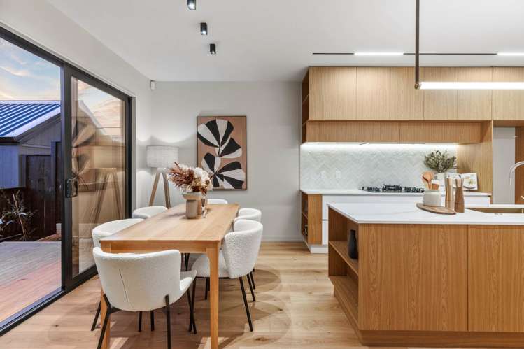 56 Picnic Point  Road Hobsonville_7