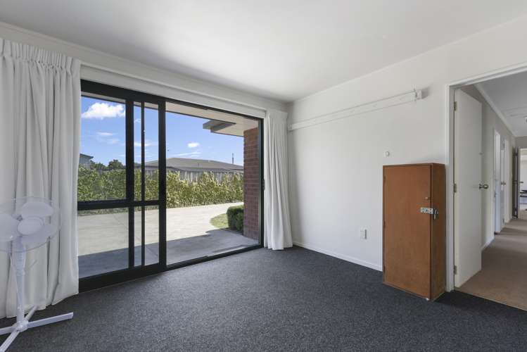 39 Lord Auckland Road Wakefield_16