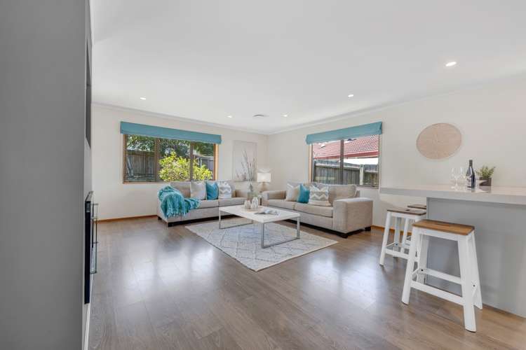 54 Channing Crescent Botany Downs_31