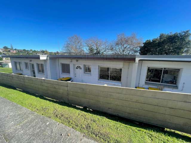 3/80 West Coast Road Glen Eden_1