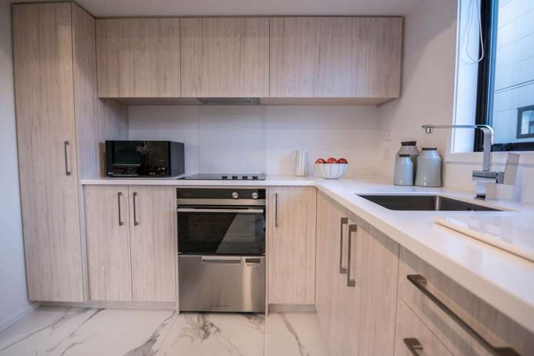 10/137 Tirimoana Road_4