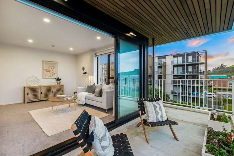 202/3 Bluegrey Avenue Stonefields_5