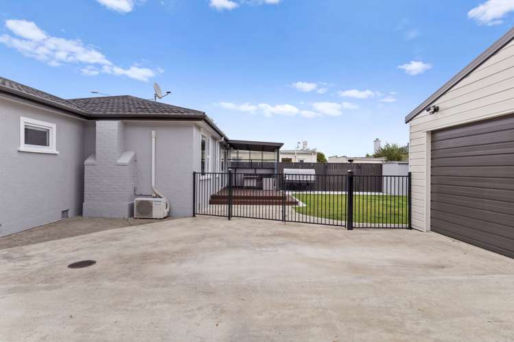 87 Ferguson Street West End_24