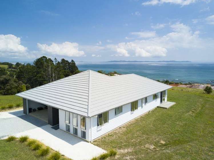 40 Eagles Way Cable Bay_14