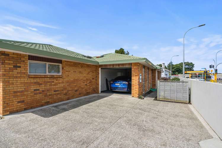 64a Kamo Road Kensington_18