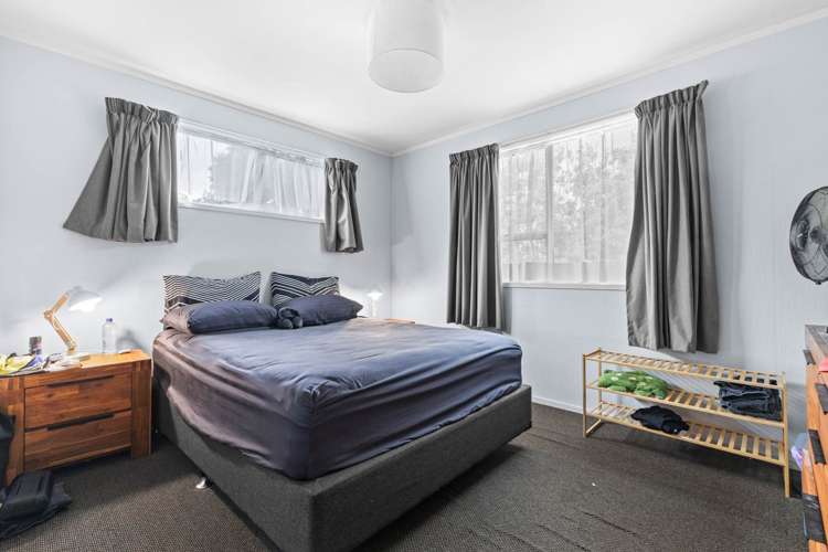 313 Roscommon Road Clendon Park_9