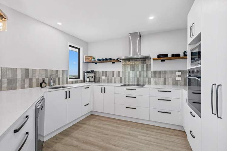 42 Hawken Road_5