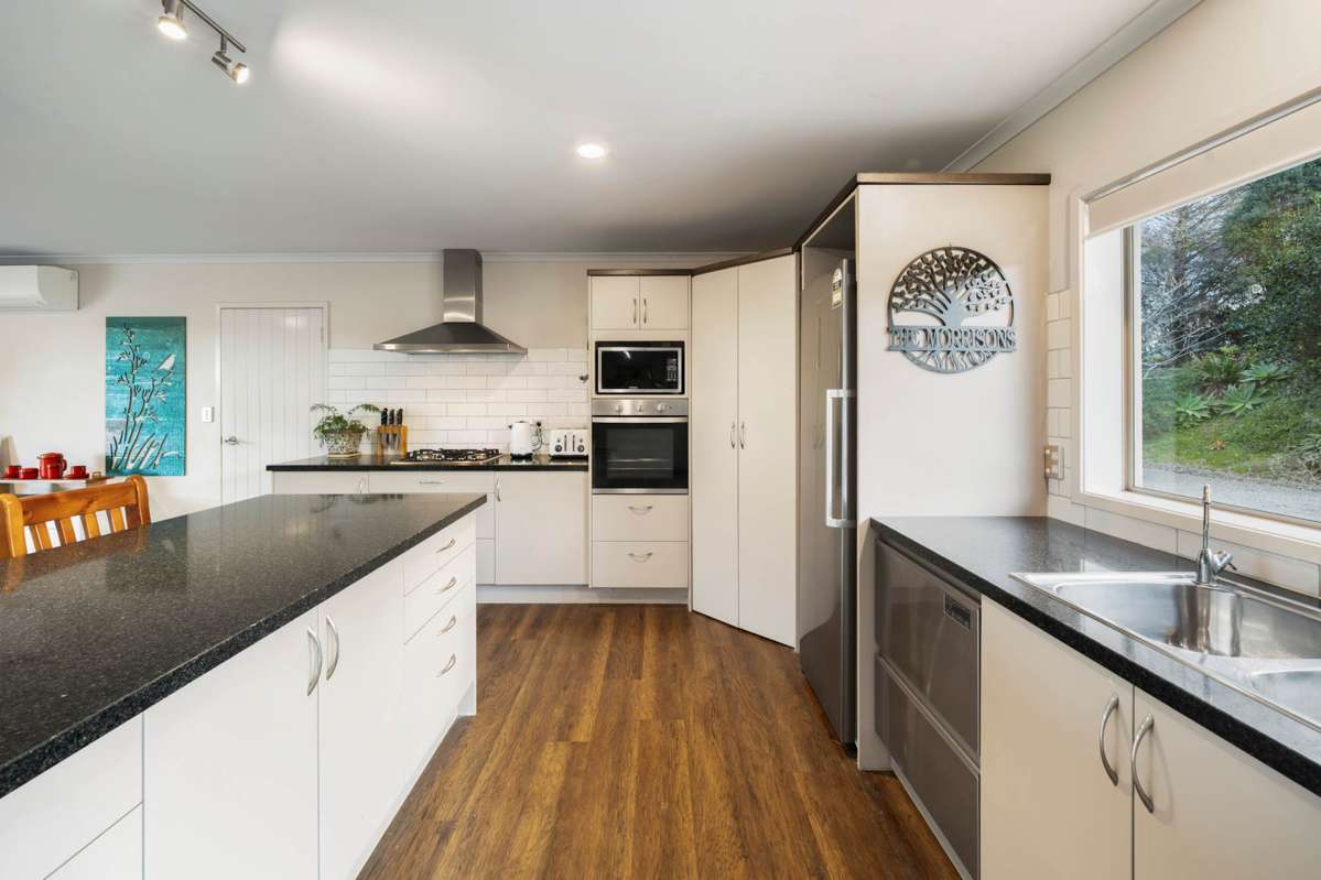 585 Paparata Road_5