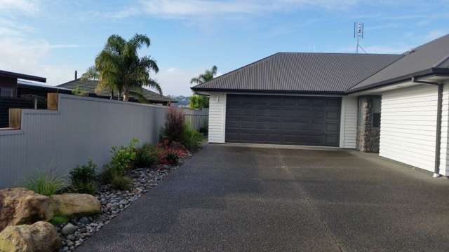 23 Paradise Place Matua_1