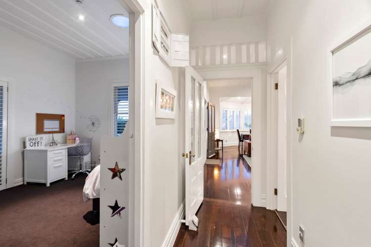 71 Beach Road Mellons Bay_50