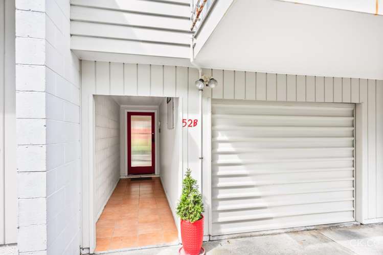 52b Queens Grove Lower Hutt Central_16