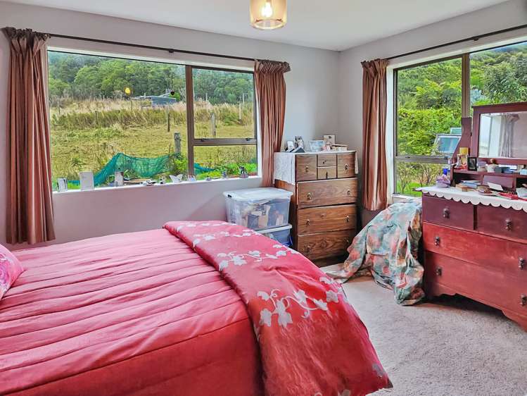 395 Falls Creek Road Orepuki_8