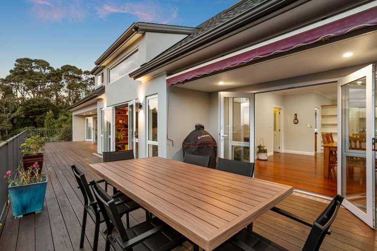27 Tui Crescent Waiatarua_10