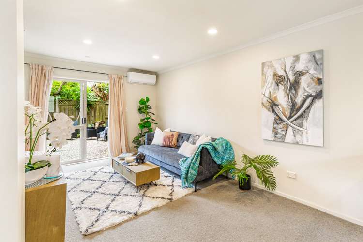 7/4 Keeling Road Henderson_3