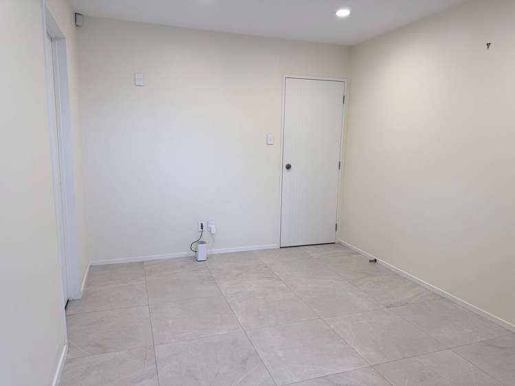 2A Veneta Close Flat Bush_5