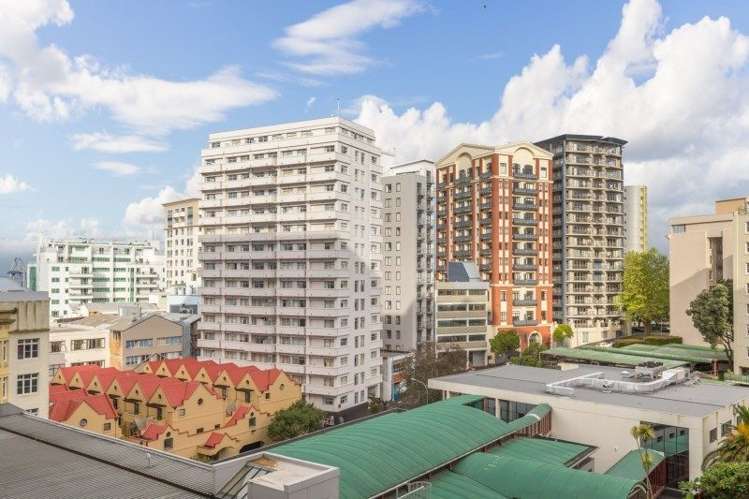 726/10 Waterloo Quadrant Auckland Central_16