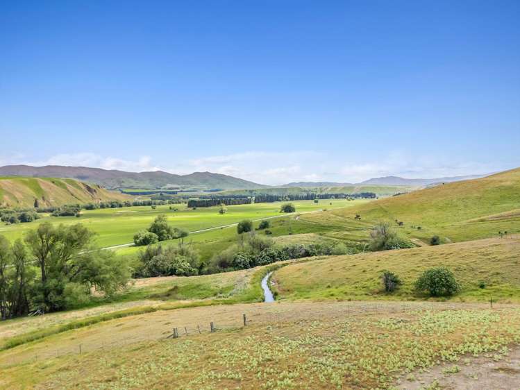 Cnr Ruffell and Ardgour Valley Roads Tarras_8