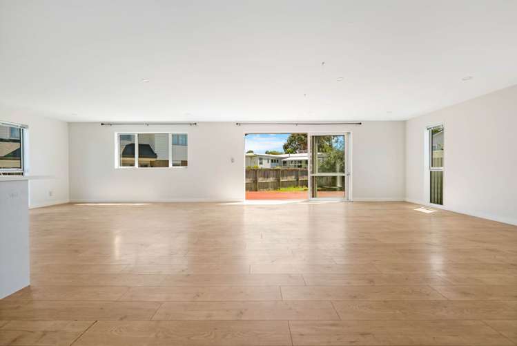 22C Buscomb Avenue Henderson_11