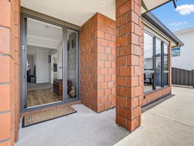 21 Omega Place_3
