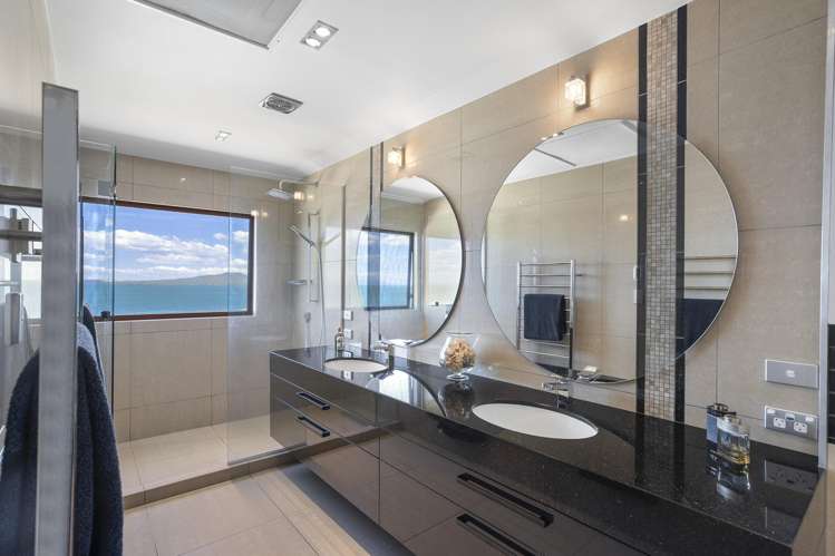 207 Beach Road Campbells Bay_17