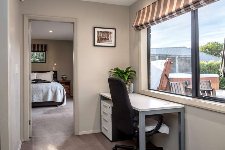 9 Redwood Lane Martinborough_8